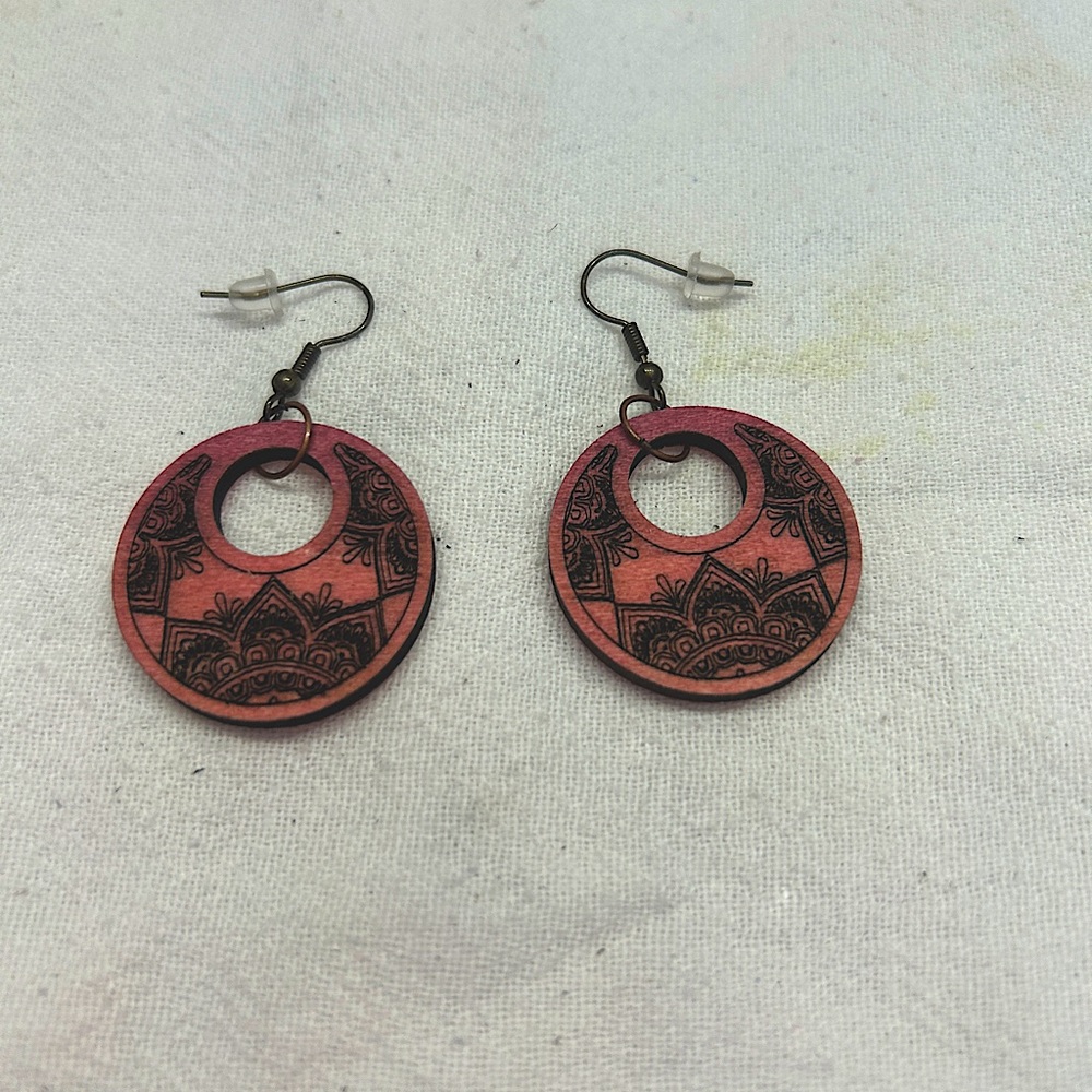 Pink Wood Mándala Earrings